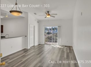 8227 Lobster Bay Ct UNIT 303, Jacksonville, FL 32256