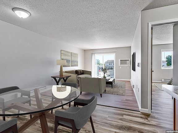5th image of 1670 Huckleberry Ave #105