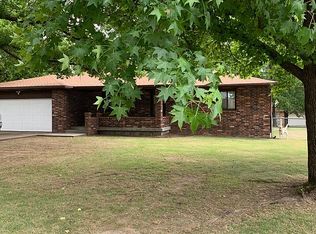 301 Belisle St, El Dorado Springs, MO 64744