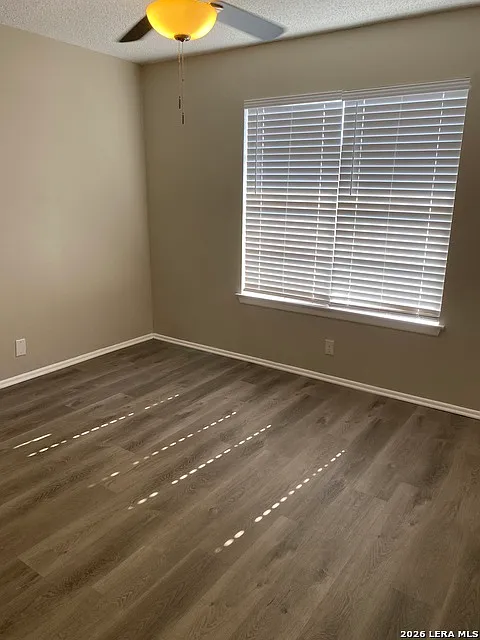 2 bed, 1.5 bath, 1072 sqft, $1,100 — Photo 4