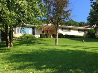 1208 Howard St, Toronto, OH 43964