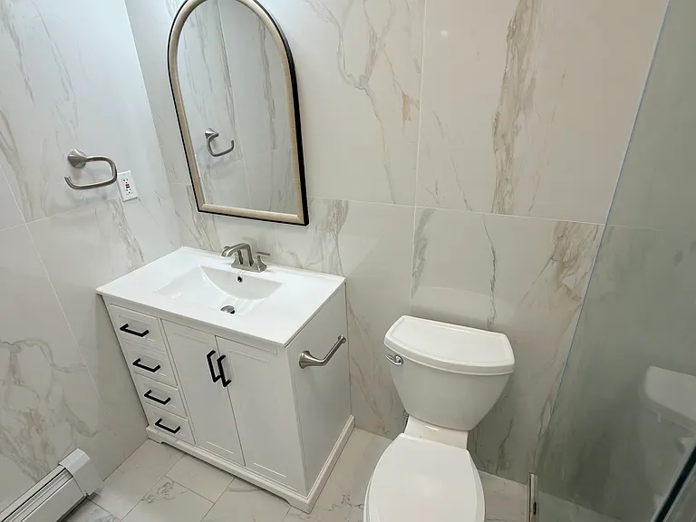 22 Roosevelt St #1 — Photo 11