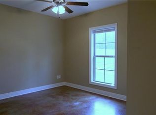 1030 Jag Ln, Pineville, LA 71360