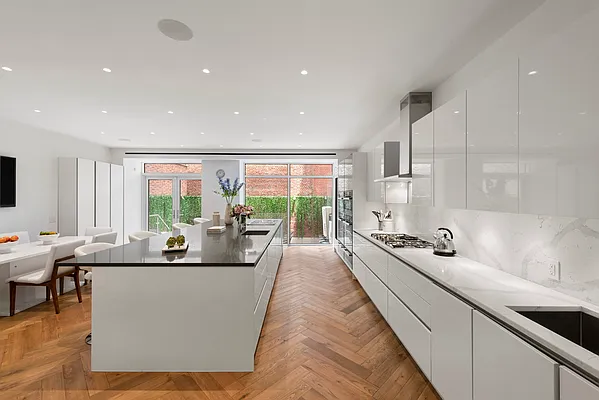 Sold by Corcoran | media 4