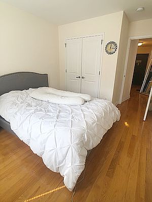 5th image of 29-34 Newtown Ave #1