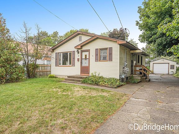 2nd image of 321 Thurston St SW