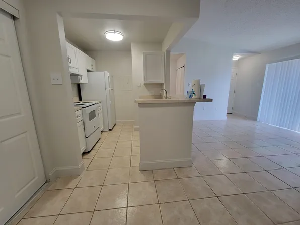 3842 Bay Club Cir Unit 202, Kissimmee, FL 34741