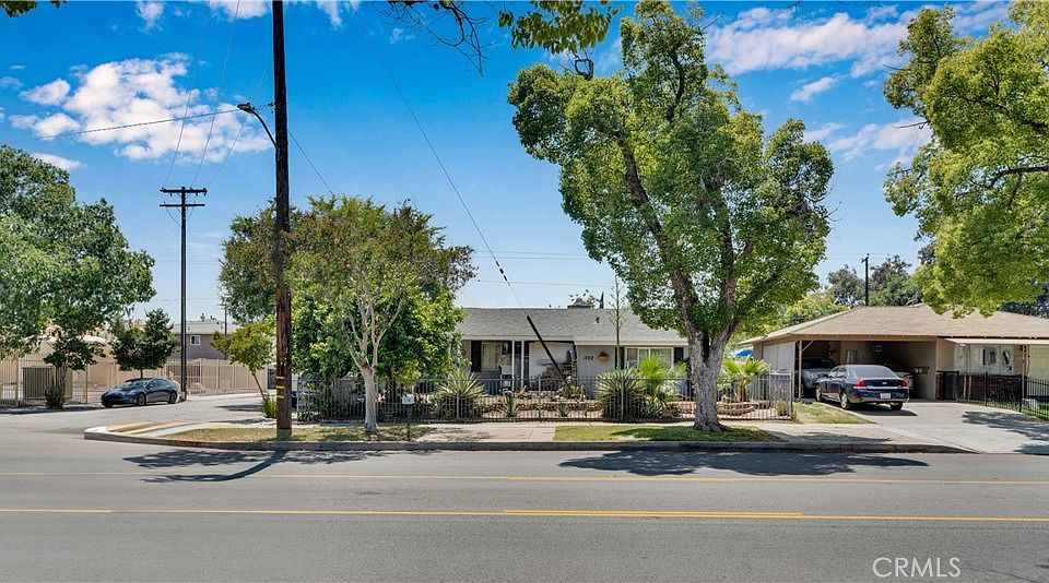 1st image of 1702 N Sierra Way