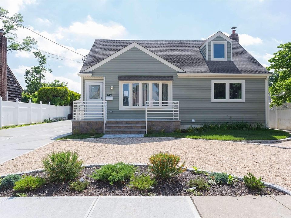 1st image of 677 Partridge Ave