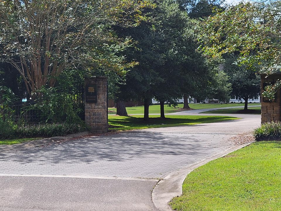 2nd image of 120 Mulberry Crossing Ln