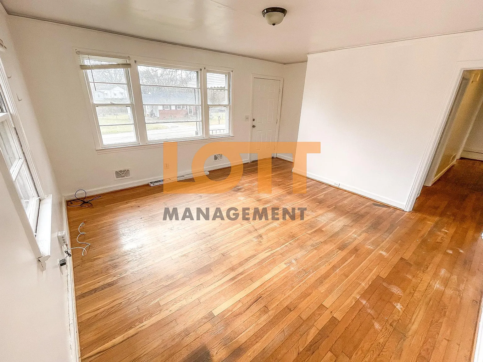 3 bed, 1248 sqft, $1,350 — Photo 4