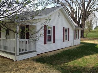 2008 Chapel Dr, Kingsport, TN 37665