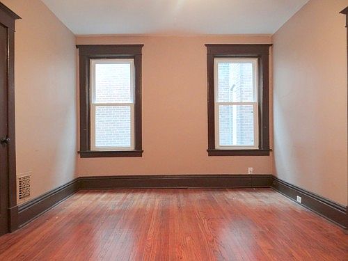 3rd image of 4036 Cleveland Ave #1