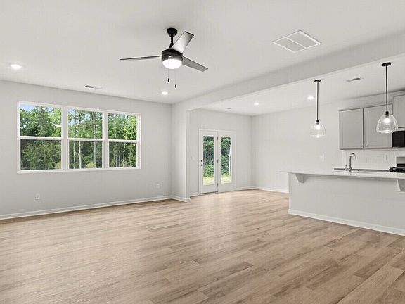 4th image of 3121 Hallsley Dr S