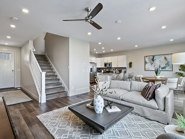 Viviano at Riverton — Photo 42