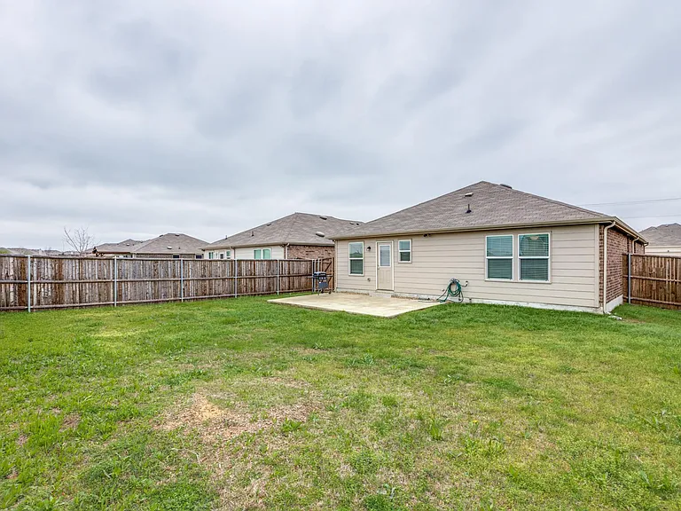 1337 Waggoner Dr — Photo 25