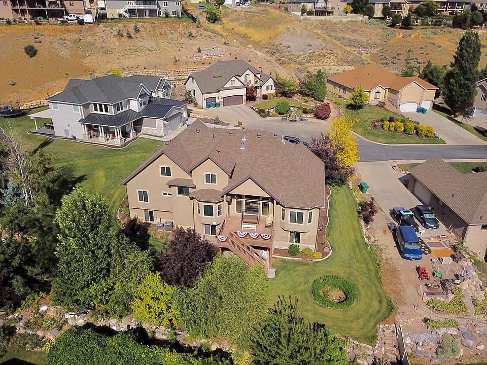 9549 N Avanyu Dr, Cedar Hills, UT 84062 | Zillow