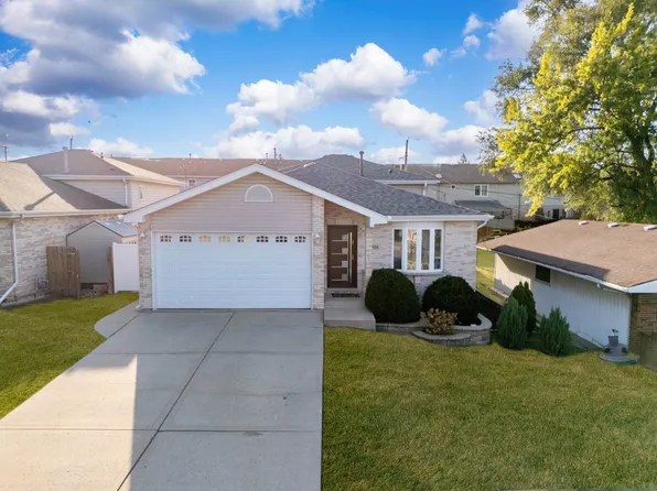 8518 S 79th Ct, Justice, IL 60458