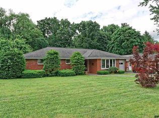 23 James Dr, Loudonville, NY 12211