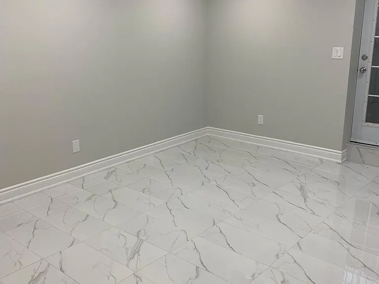 409 Comiskey Cres #BASEMENT — Photo 7