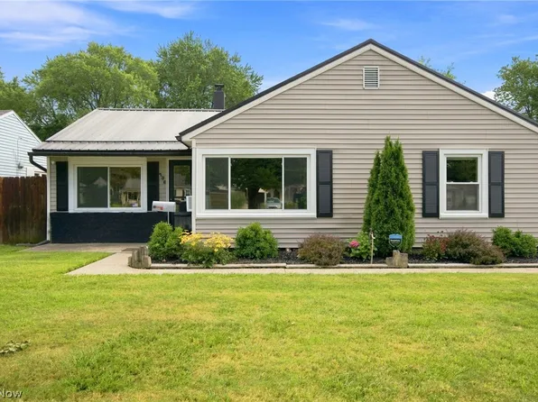 145 Hawthorne Dr, Painesville, OH 44077