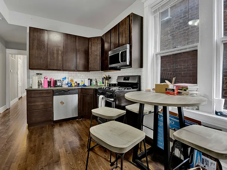 2341 W Charleston St #2F — Photo 5
