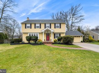 424 Burning Tree Rd, Cherry Hill, NJ 08034