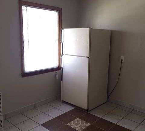 3rd image of 5525 N Teutonia Ave APT 7