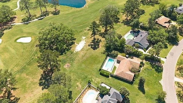 4 bed, 2317 sqft, $4,500 — Photo 3