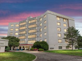 43000 Twelve Oaks Crescent Dr APT 3022, Novi, MI 48377