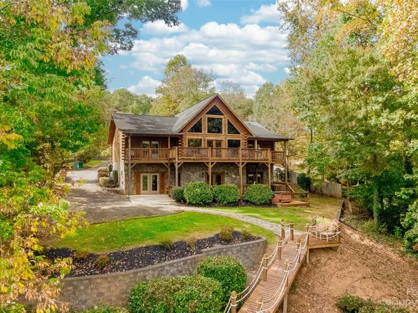 4452 Power Dr, Sherrills Ford, NC 28673