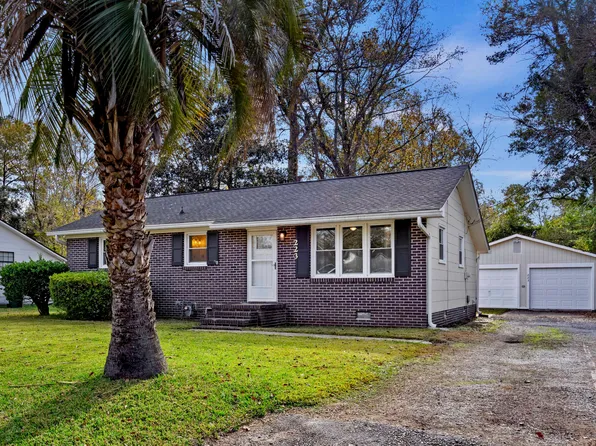 223 Birch Ave, Goose Creek, SC 29445