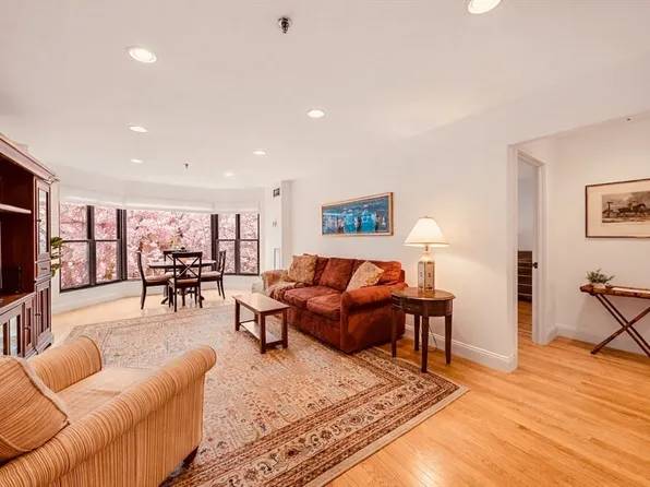 16 Harcourt St APT 3D, Boston, MA 02116