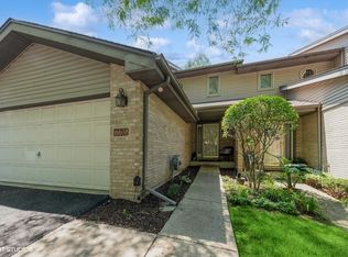 16608 Grants Trl, Orland Park, IL 60467