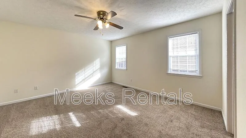 2 bed, 2.5 bath, 1100 sqft, $1,200 — Photo 4