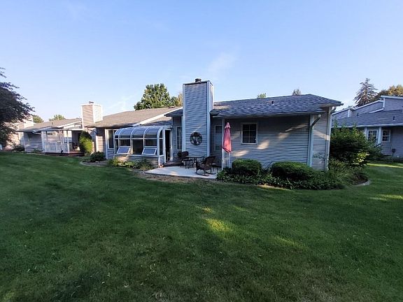 3rd image of 624 W Holmberg Ln
