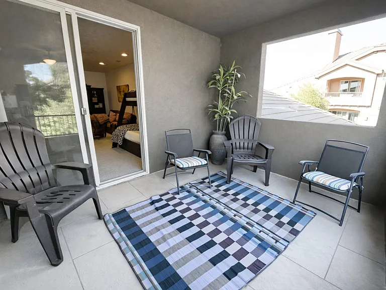 E Coral Ridge Dr — Photo 36