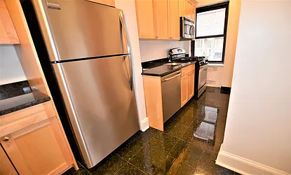 Rented by Manhattan Realty Group