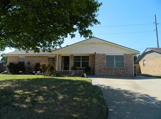 6126 SW Summit Ave, Lawton, OK 73505