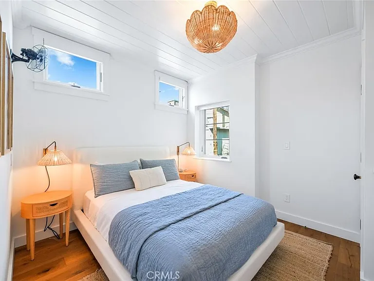 358 Cliff — Photo 16