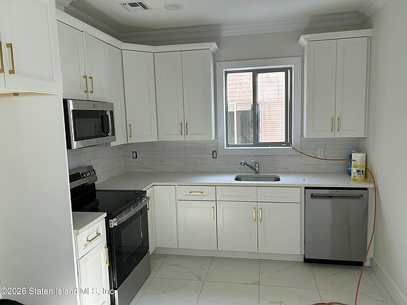 2nd image of 465 Stewart Ave