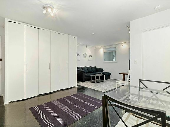 3rd image of 7 E 14th St APT 317