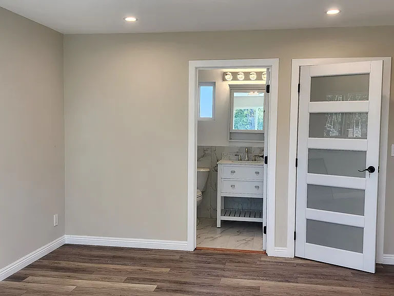 15367 Lull St — Photo 37