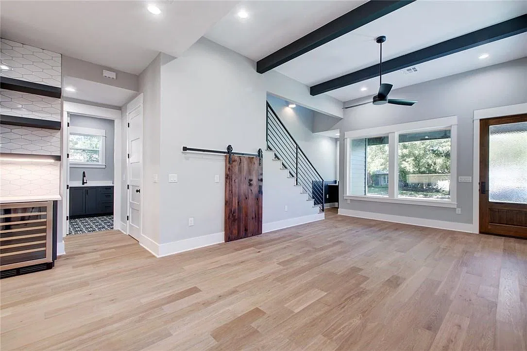 4 bed, 3.5 bath, 1921 sqft, $5,500 — Photo 4