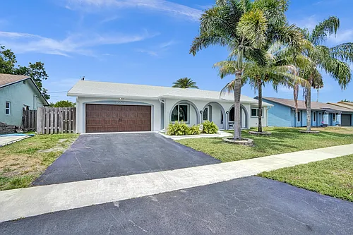 10501 NW 20th Ct Photo 1