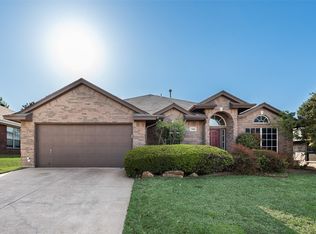 7908 Cabin Ct, Arlington, TX 76002