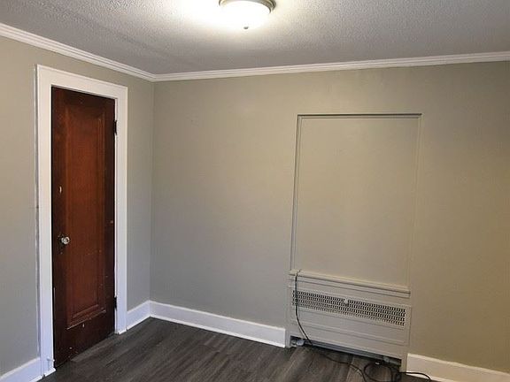 4th image of 8 Lincoln Ave APT 3N