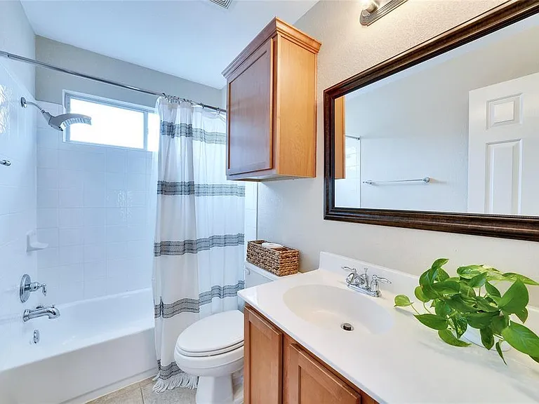 11129 Persimmon Gap Dr — Photo 30