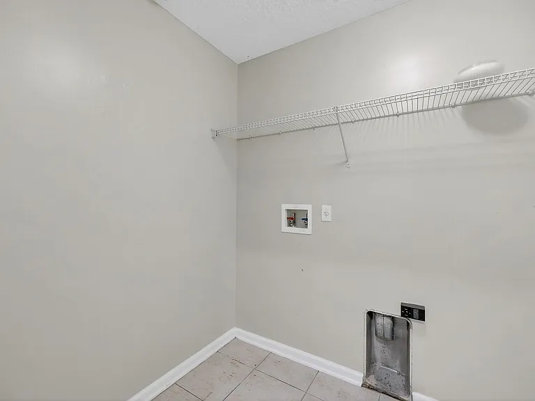 9205 Redtail Dr — Photo 28