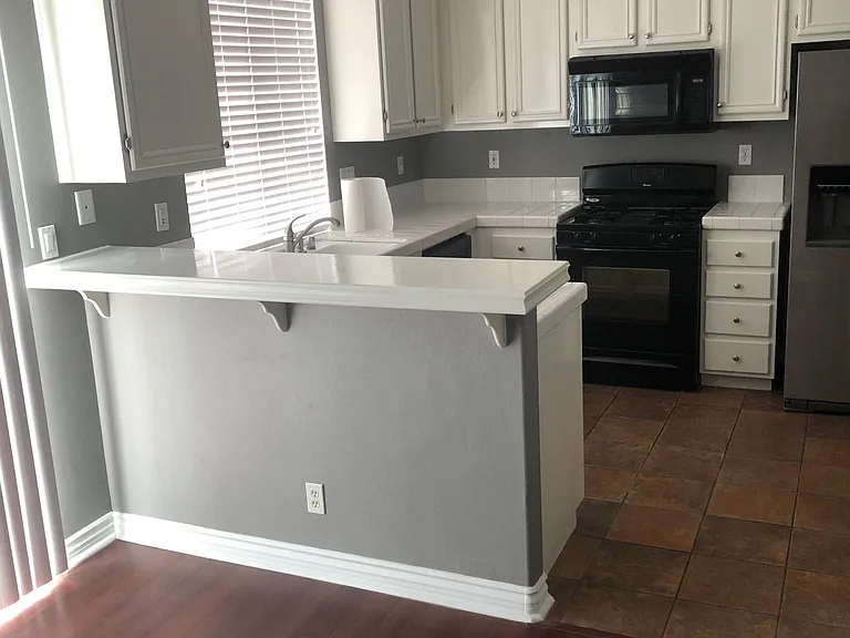 28 Silkwood Ln — Photo 7